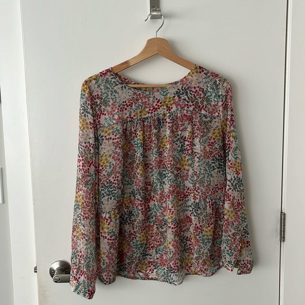 Ann Taylor Loft Sheer Floral Blouse - Size Medium Petites